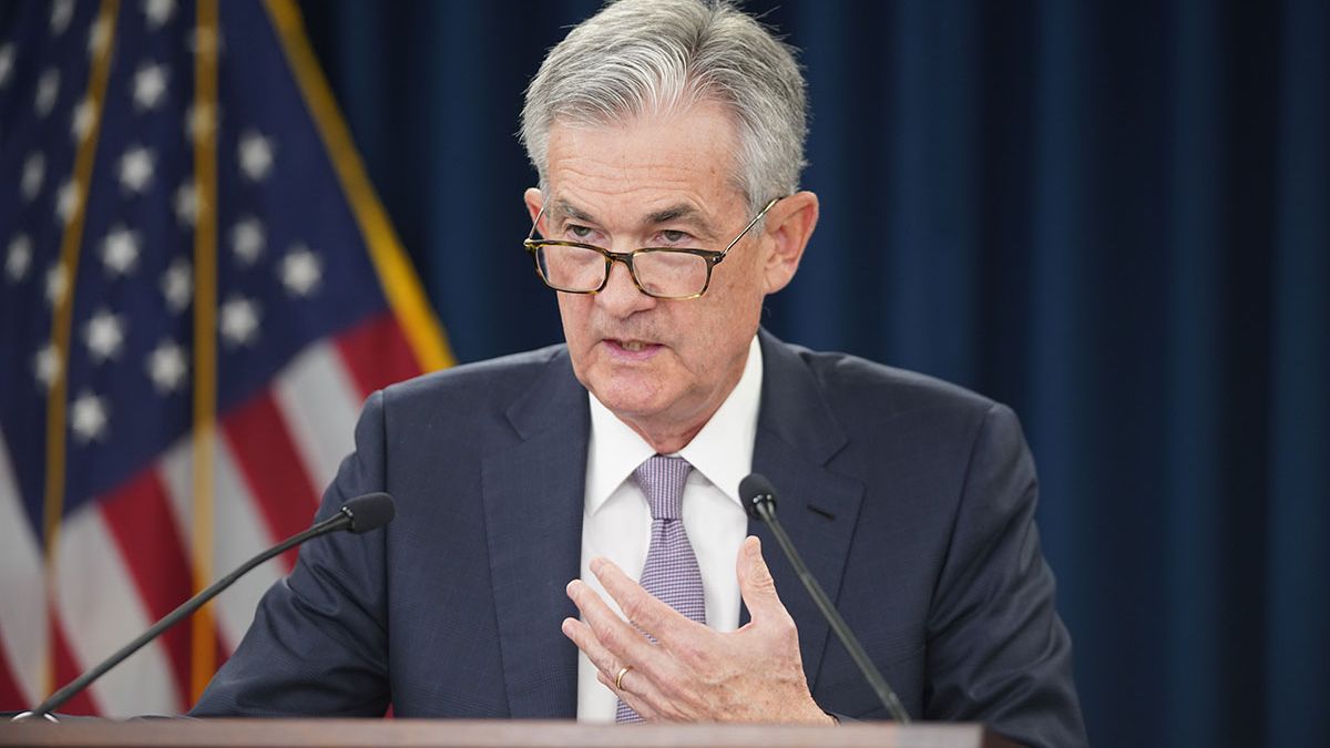 Americká centrální banka jde do války s inflací, příští rok utáhne šrouby